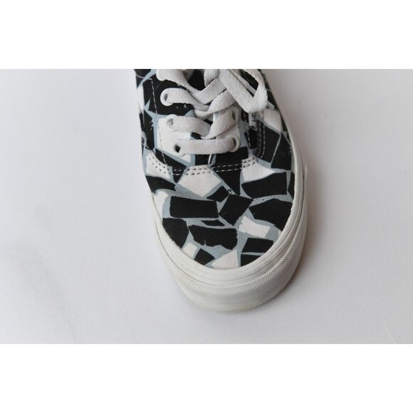 Vans Canvas Sneakers Low Top Casual Shoes Women's Size 6 Off the Wall - Picture 13 of 13